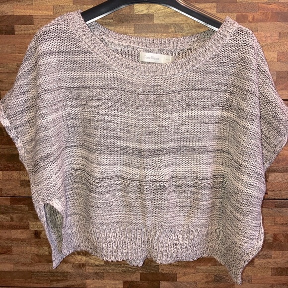 Light weight cropped short sleeve knit sweater - Picture 8 of 9